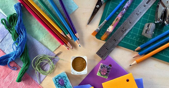 Build a Book! a Hands-On Class for Young Bookmakers-Pop-Up Books, Zines ...