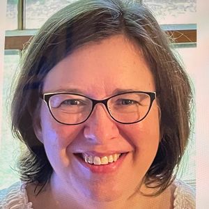 Ms. Laura - Outschool Teacher | Outschool